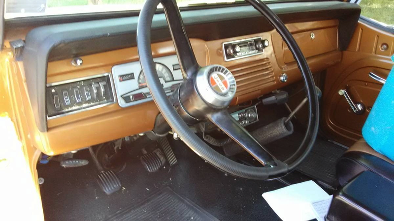 Illustration for article titled For $12,500, Could This 1969 Jeep Commando Put You In Command?